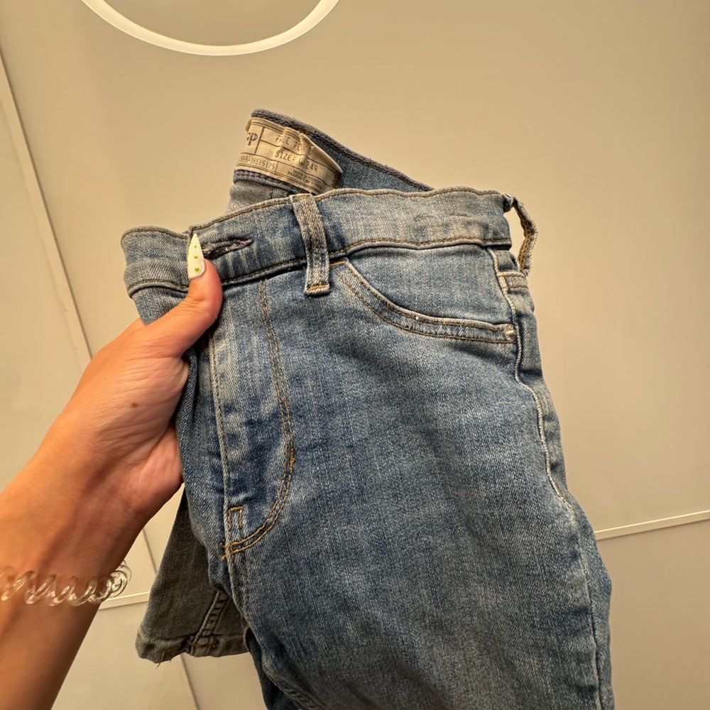 LAST CHANCE Free People Blue Skinny Jeans